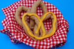 Handmade Holidays – Soft (Felt) Pretzels