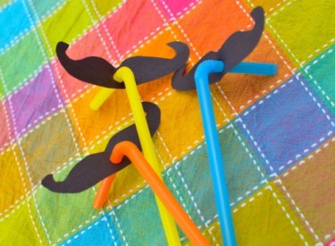 Quick Craft: Silly Moustache Straws