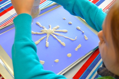 Puffy Paint Snowflake Craft - Happy Toddler Playtime