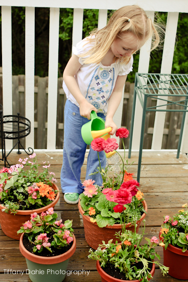 Inner Child Food: Growing Little Gardeners - How to Garden with Your Children