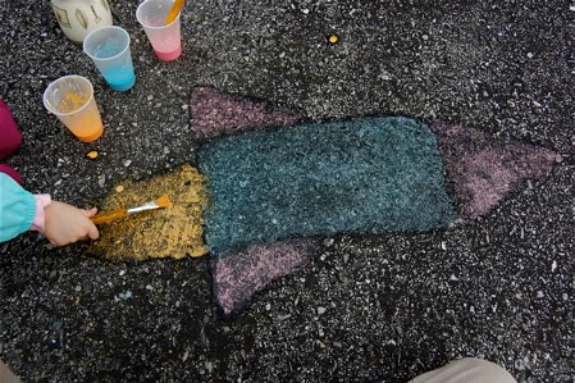 Around the Web: Sidewalk Chalk