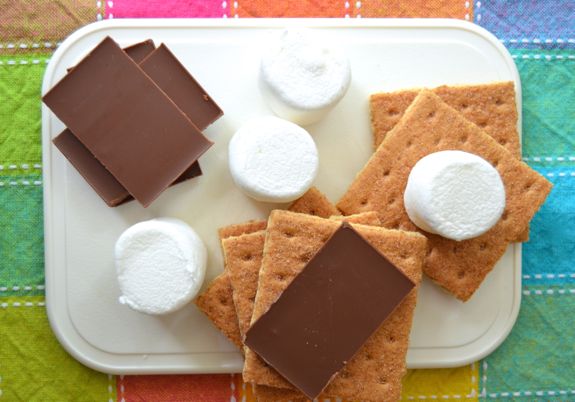 How to Make Solar S'mores