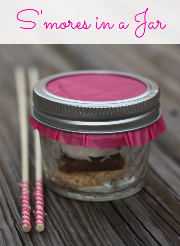 S'mores in a Jar!  What a fun gift to send home with friends or give to a neighbor!