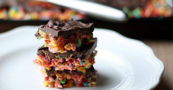 Chocolate Fruity Pebbles Bars #kid-friendly