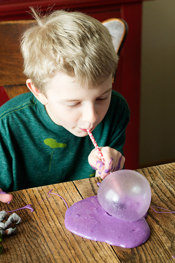 HOW TO MAKE YOUR OWN SLIME FOR SENSORY PLAY