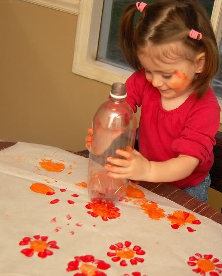 Flower Prints from Soda Bottles - what to do with toddlers while staying at home